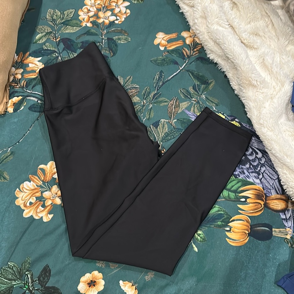 Alo Leggings